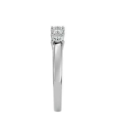 Suily 5 stone diamond ring
