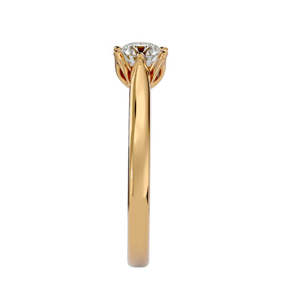 Heart motif diamond engagement ring