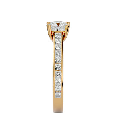 Cushion diamond engagement ring