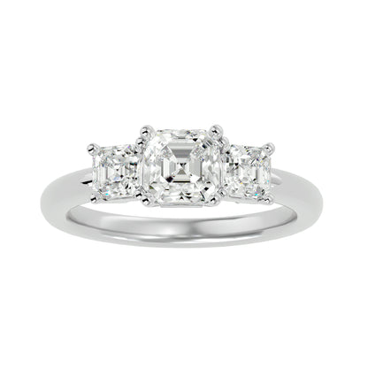 Rüya side emerald diamond engagement ring