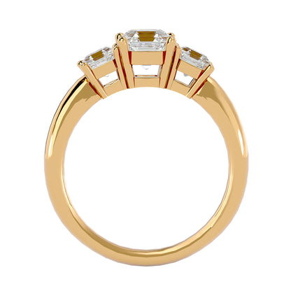 Rüya side emerald diamond engagement ring